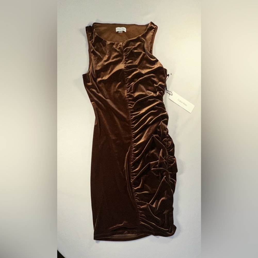 Calvin Klein Brown Velvet Runched Asymmetrical Sheath Dress Size 10 NWT Cocktail - Picture 5 of 10